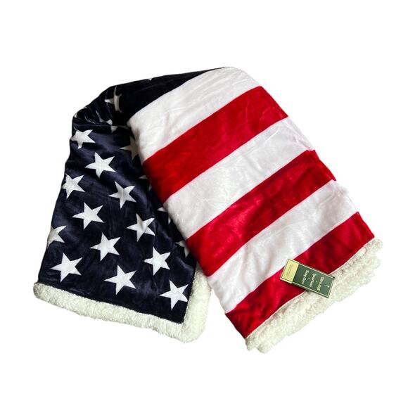 Ultra Soft American Flag Throw Blanket - BRAND NEW w/ Tags - Picture 1 of 3